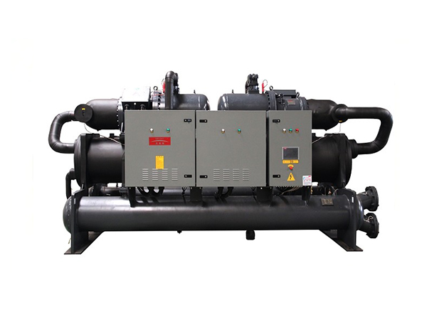 幹式地(dì)源熱(rè)泵機(jī)組系列